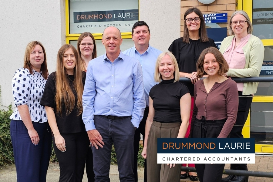 Drummond Laurie Chartered Accountants announce eight internal promotions. Image depicts the eight promoted members of the team alongside Drummond Laurie managing partner, Ian Bilsland.